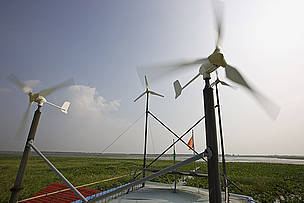 A wind generator used to provide electricity for the WWF-funded Yangchai Lake Management Station, ...
© Brent Stirton / Getty Images / WWF-UK
© Brent Stirton / Getty Images / WWF-UK